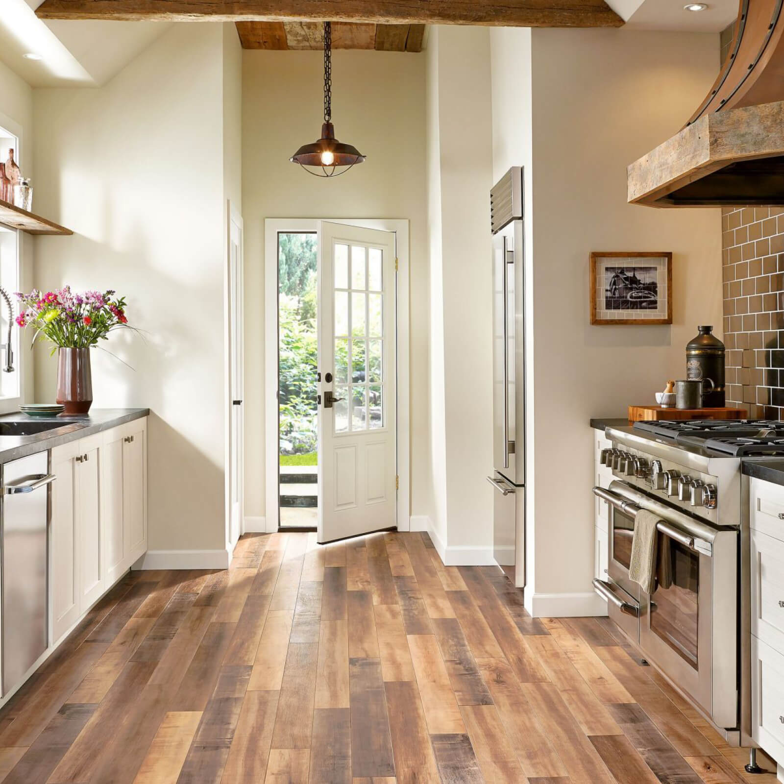 Laminate Kitchen | Carpets And More, Inc